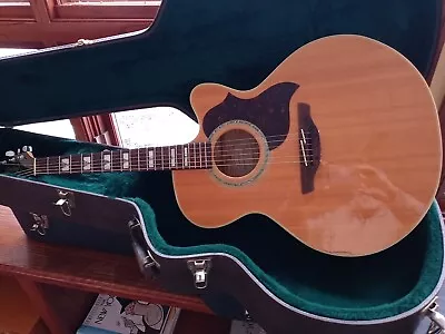 Takamine EG523SC Jumbo Acoustic Guitar With Case • $575