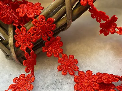 Guipure Daisy Chain Lace Trim 25mm Wide Bright Red Ideal For Sewing Or Crafts • £2.15