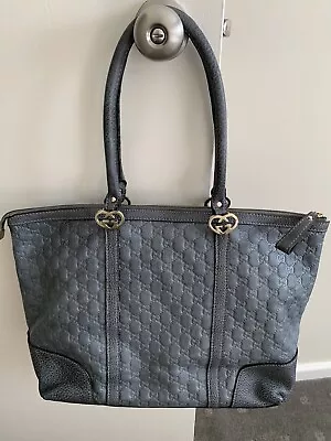 $500 • Buy Gucci Grey Leather  Large Totebag