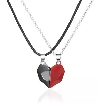 2 Pcs Magnetic Couple Heart Pendant Necklace Lovers  Boyfriend Girlfriend Gifts • £6.89