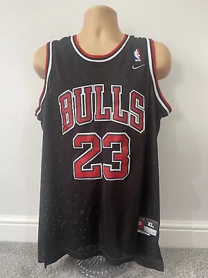 £30 • Buy Nike NBA Vest Chicago Bulls Jordan