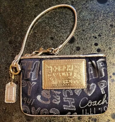 $50 • Buy Coach Poppy Storypatch Glam Wristlet 15301 Limited Edition Black & Gold