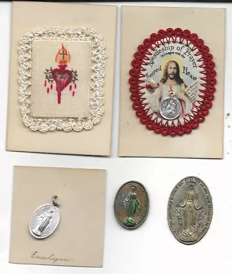 Vintage Catholic Apostleship Of Prayer Encased Scapular Miraculous Mary Medals • $24.99
