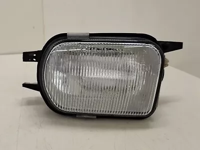 215-820-06-56 Hella Fog Light Lamp Front Passenger Right Side For Mercedes Hand • $46.99