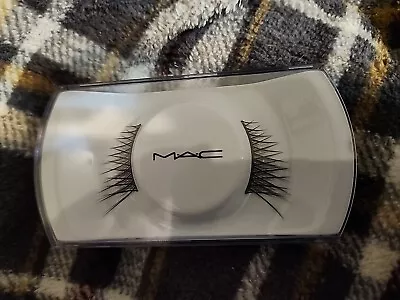 M.A.C False Eyelashes HELLO KITTY Black Eye Lash - New In Case • $11.99