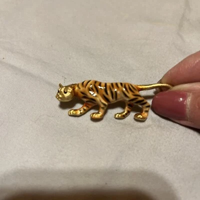 $8 • Buy Vtg Tiger Brooch Pin Big Cat Jewelry Rhinestones Black Enamel Gold Tone