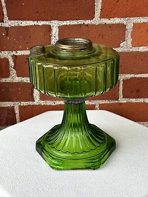 Antique Aladdin 1935 Corinthian B-102 Green Base Kerosene Oil Lamp • $37