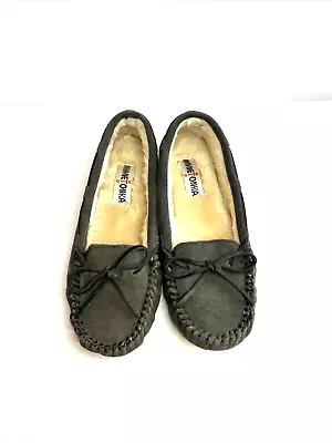 NEW Minnetonka Gray Suede Faux Fur Lined Moccasins Slip On Shoes Women Size 8 • $25