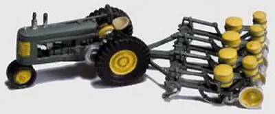 Woodland Scenics D208 HO 1938-1946 Seeder & Farm Tractor Kit • $16.99