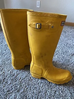 Hunter Tall Yellow Rain Boots Size 6.5. Or  7? 5G • $25