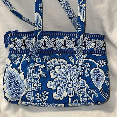 Vera Bradley Zip Purse- Retired Blue Lagoon Print • $19.99