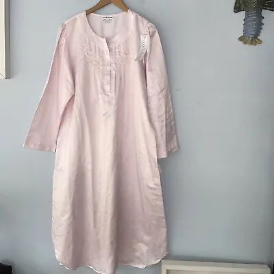 NWF MISS ELAINE L Nightgown Long Sleeve Gown 'TOUCH THE INSIDE' Sateen Pink • $25