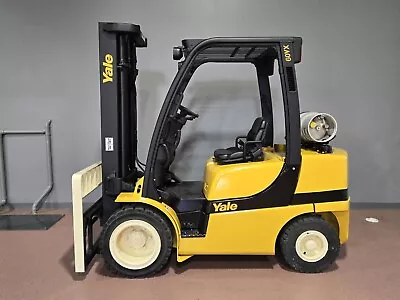 2011 Yale Glp060vxnvse093 Lpg 3 Stage Mast 6000 Lb Pneumatic Forklift Hyster • $22985