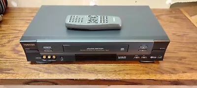 TOSHIBA W-614R VHS 4 Head VCR Video Cassette Recorder Player + REMOTE - TESTED • $40