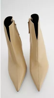 $69.99 • Buy Zara NWT Vanilla Yellow Leather Pointed Ankle Boots   REF: 1108|610.  Size 8
