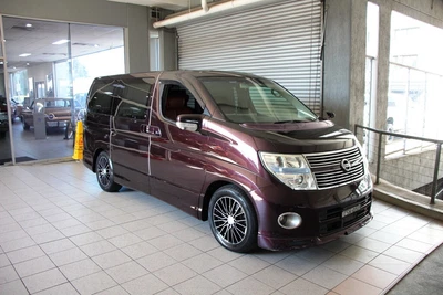 $13990 • Buy Nissan Elgrand Highway Star E51 3.5 Lt Auto 8 Seateasy Finance 02 9479 9555
