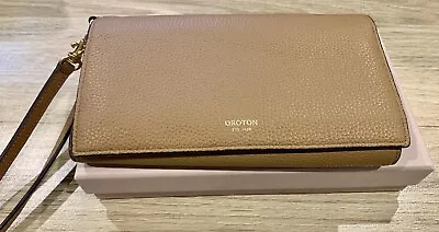 $55 • Buy OROTON - Dylan Clutch And Pouch Wallet