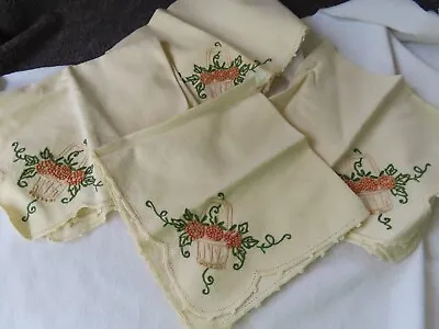 PRICE DROP! 4 Vintage Cloth Napkins W/ Hand Embroidery Flowers In Basket • $12