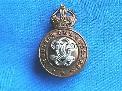 WW1. The 7th Queens Own Hussars Cap Badge. • £25