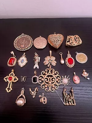 Vintage Pendant Lot 74pc • $59.99