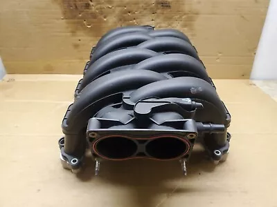 05-10 Ford Mustang Gt 4.6l 3v Genuine OEM Intake Manifold 4R3E-9424-EM • $250