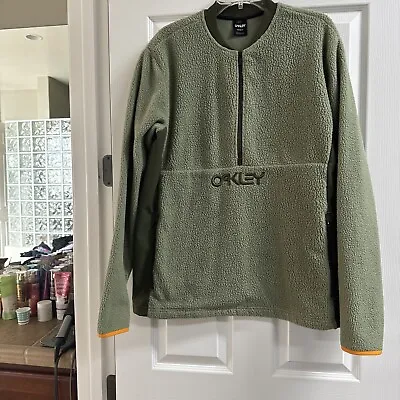 Oakley Custom Fit 1/2 Zip Olive Green Men’s Fleece Size Large • $19.99