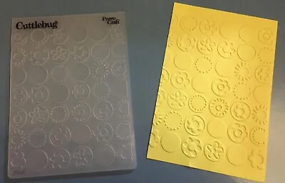 Cuttlebug Provo Craft Dots & Flowers Texture Embossing Folder 6x4 UK Seller 1725 • £3.25