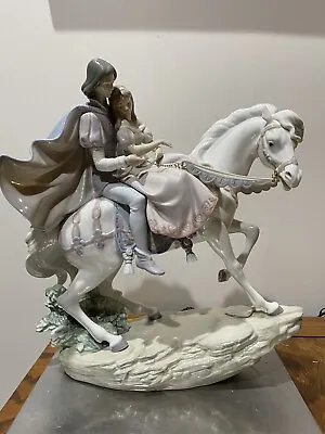 RARE & Large Lladro #5991 - “Love Story” - 14 1/2” Tall - With Box And Insert • $1249.99