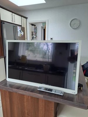 £75 • Buy Lcd Tv 32 Inch Used