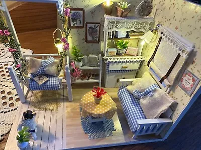 Assembled Finished Miniature Dollhouse Room Box Diorama Complete With Lighting  • $70