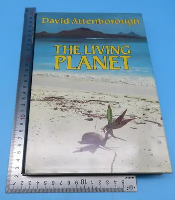 The Living Planet David Attenborough Hardback 1st 1984 Guild Publishing • £8