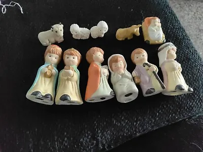 Hand Painted 11 Piece Porcelain Nativity Set  • £15