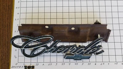 $10 • Buy Vintage Used 3979927 Chevrolet 1970 Grill Emblem Broken But Has Backing Plate.