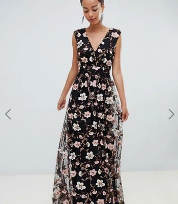 $220 • Buy SALE -ASOS True Decadence (TALL) All-over Embroidered V-Neck Maxi Dress Size 18