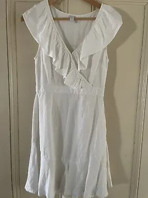 $16 • Buy Tigerlily Dress 10 White