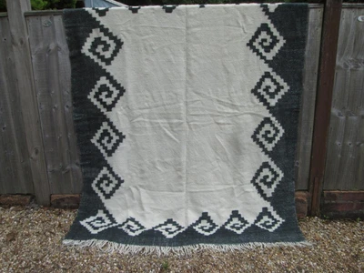 £80 • Buy Vintage 1970s SCANDINAVIAN WOVEN On A LOOM WOOL KILIM RUG THROW 189x150cm