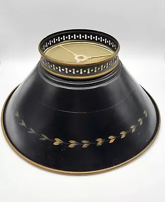 VINTAGE COLONIAL TOLEWARE STYLE METAL SMALL LAMP  SHADE BLACK GOLD 13  Diameter  • $34.95