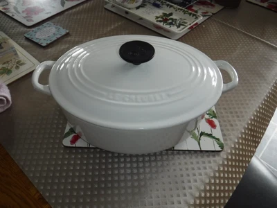 £55 • Buy Le Creuset Casserole Dish In PROPER OVAL & WHITE NO 27