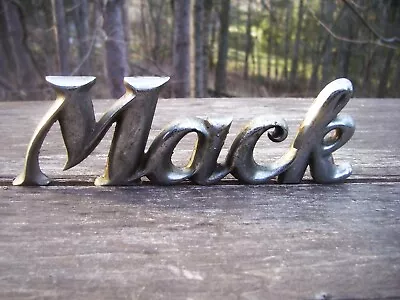 MACK SEMI TRUCK SCRIPT METAL NAMEPLATE 1950s 1960s ORIGINAL 7  HOOD SIDE EMBLEM • $35