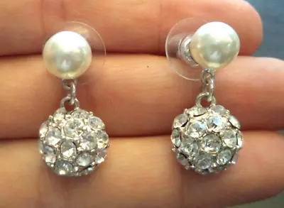 Stunning Vintage Estate Silver Tone Rhinestone Pearl 1  Post Earrings!!! 1556p • $1.98