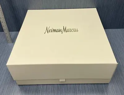 New Collapsible Neiman Marcus Gift Box 16.5 X16.5 X6.375   With Magnetic Closure • $35.99