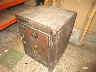£5.50 • Buy Chubb Safe Used
