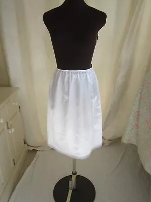 New Vintage White Marks & Spencer Half  Petticoat/slip Size 14 2007 Length 25 In • £12