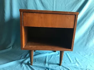 Vintage 20” X 16  Brown End Table / Nightstand W/ Drawer Wood Construction • $40