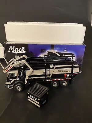 First Gear Mack MR Front End Refuse Truck  Keeping Bulldog Country Clean  1/34 • $225