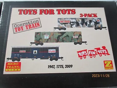 Micro-Trains # 99401272 Toys For Tots 3 Car Set In Foam Insert Z Scale • $91.26