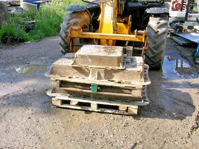 £125 • Buy 1no USED CAST IRON MANHOLE COVER & FRAME HEAVY DUTY COMMERCIAL QUALITY CHOICE. 