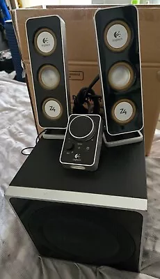 Logitech Z4 2.1 Multimedia Speakers System Subwoofer • £32