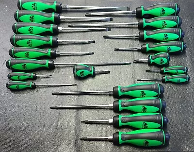 Mac Tools 20 PC High Visibility Screwdriver Set. NEW. Never Used.   • $200