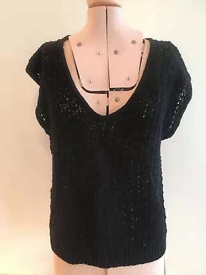 $10 • Buy Retrospective Vintage Black Textured V-Neck Sleeveless Light Weight Sweater L